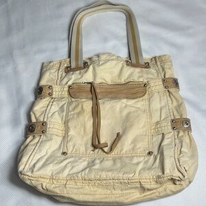 Large Gap cavas tote bag